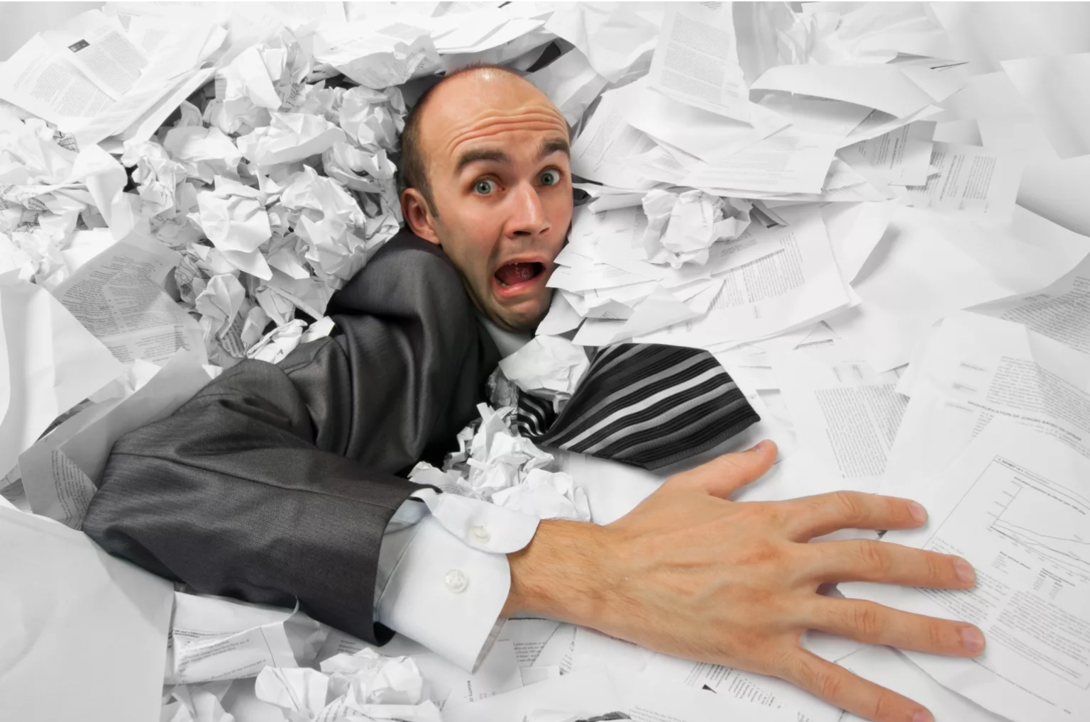 Why Dutch SMBs Are Drowning in Manual Financial Processes (Dutch: Waarom Nederlandse MKB’s Verdrinken in Handmatige Financiële Processen)